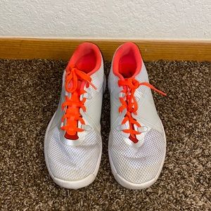 Womens Nike golf shoes size 6